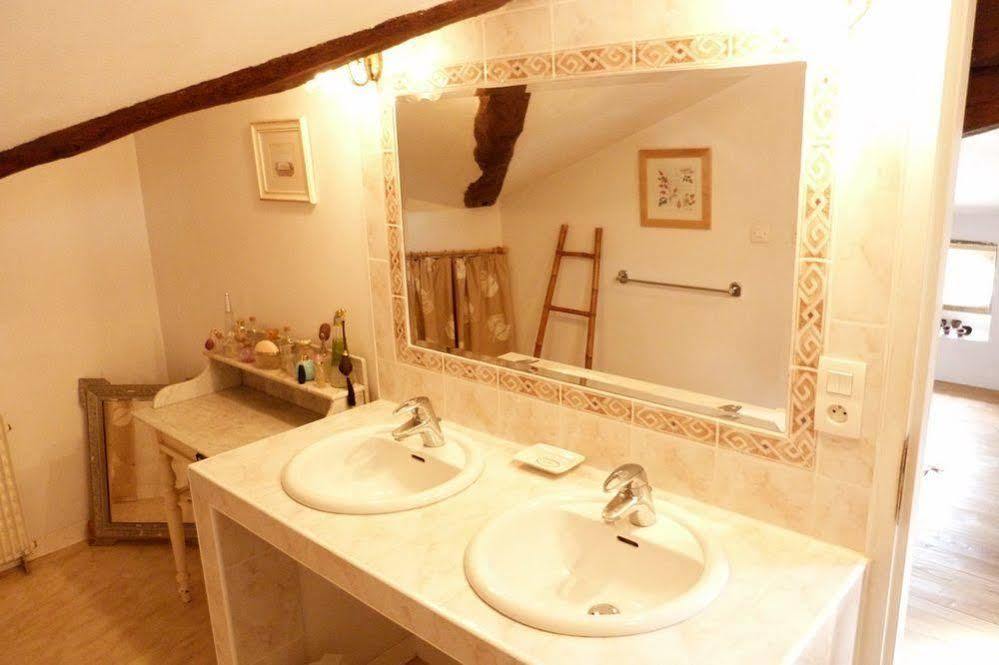 Aux Trois Fontaines Bed & Breakfast Eynesse Exterior photo