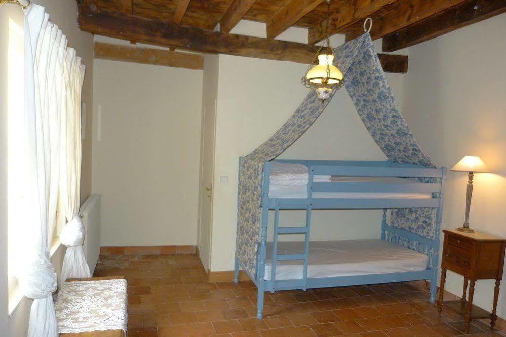 Aux Trois Fontaines Bed & Breakfast Eynesse Exterior photo